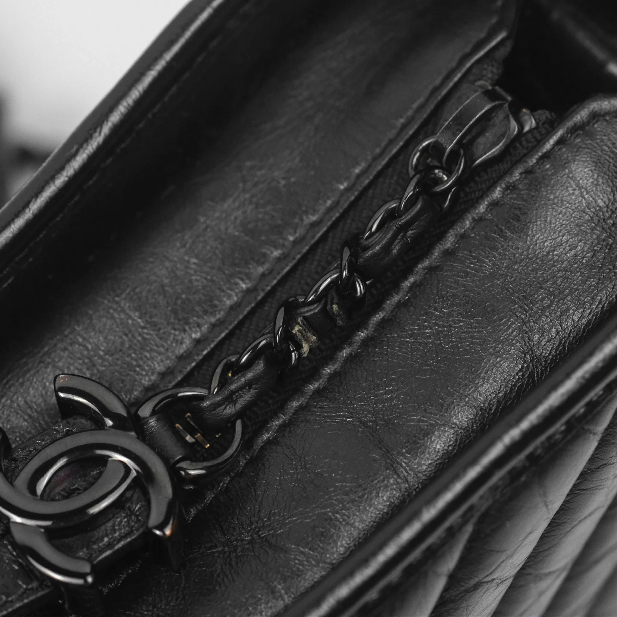Chanel Chevron Small Gabrielle Hobo Calfskin So Black