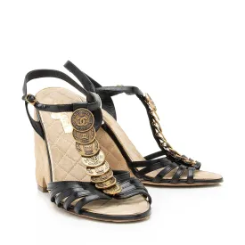 Chanel Patent Leather Quilted Medallion Sandals - Size 8.5 / 38.5 (SHF-thQWhC)