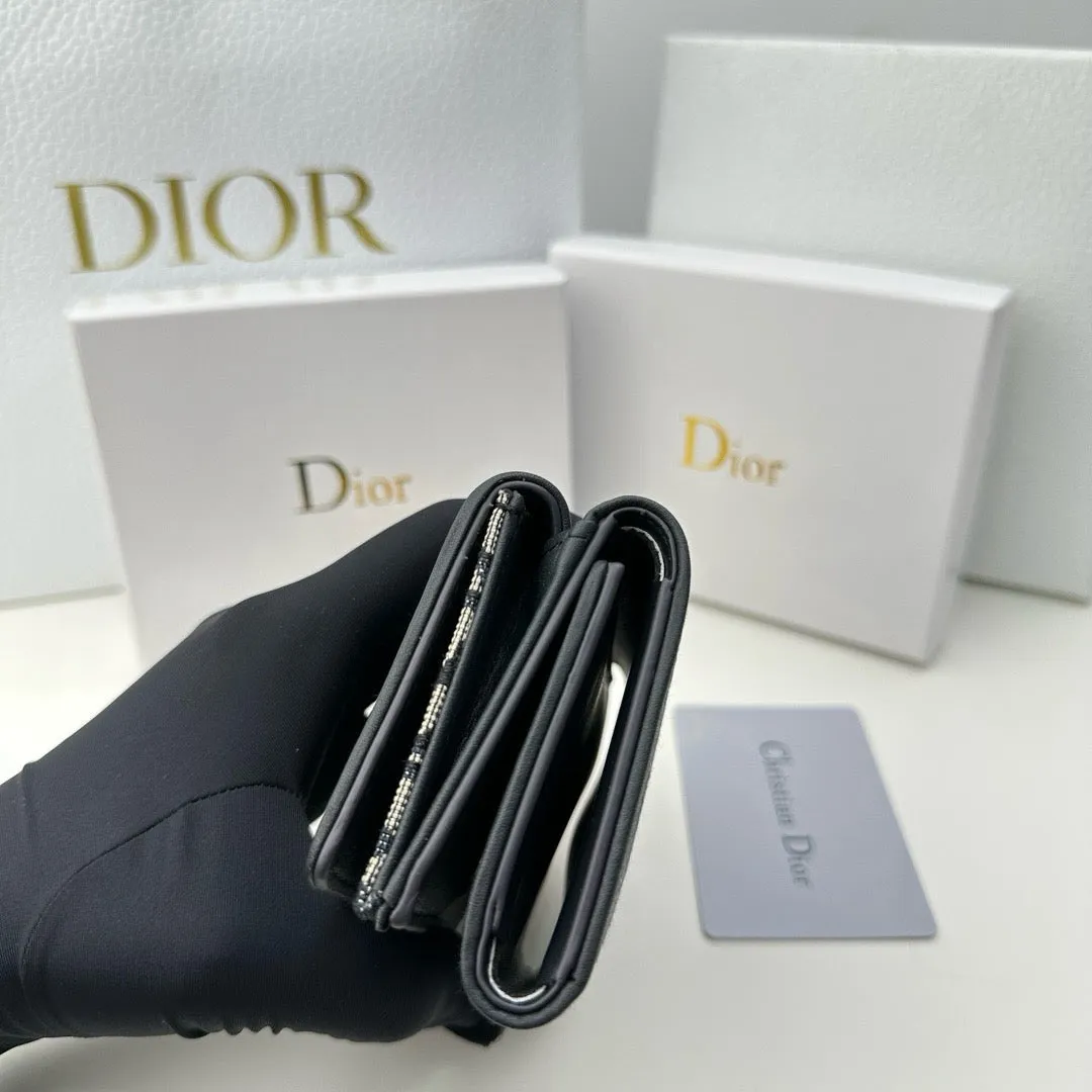 DR489 Small 30 Montaigne Wallet / 3.7x2.9x1.4inch