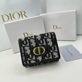 DR489 Small 30 Montaigne Wallet / 3.7x2.9x1.4inch