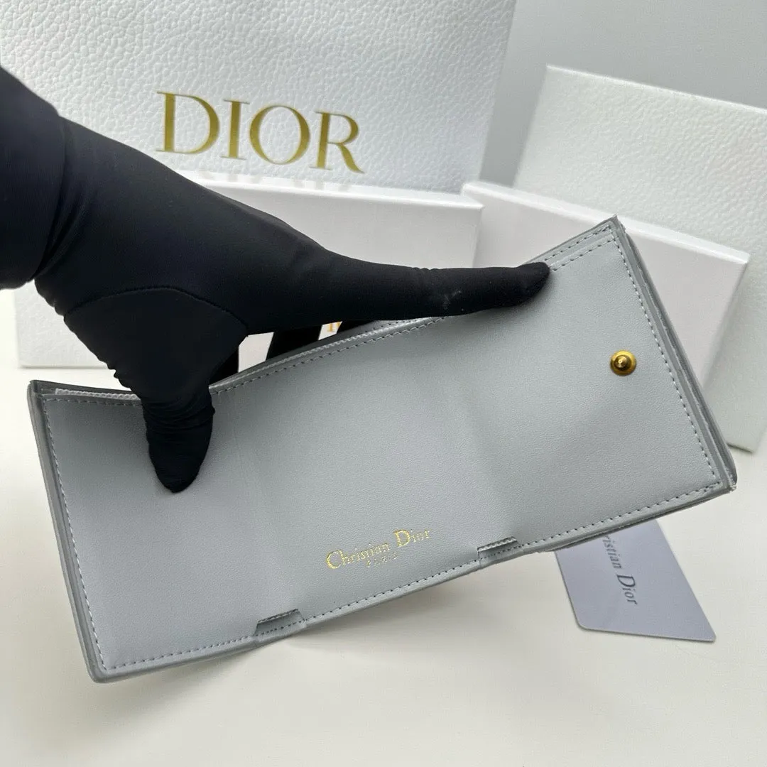 DR489 Small 30 Montaigne Wallet / 3.7x2.9x1.4inch