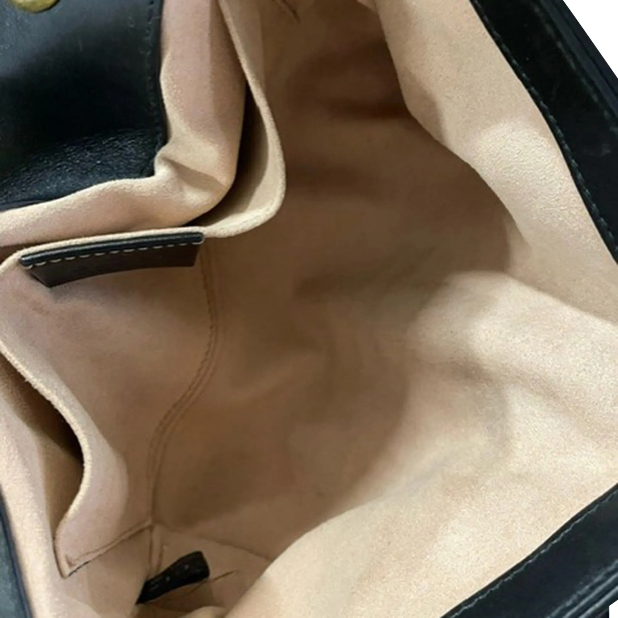 Gucci Marmont Shoulder Bag in Black Leather