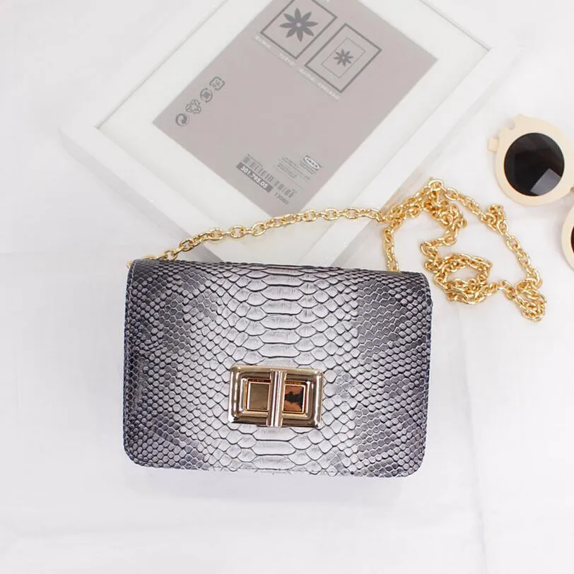 New Design Women Cross Body Bag PU Leather Chain Shoulder Bag Serpentine Pattern Small Messenger Bag Flap With Silver Color