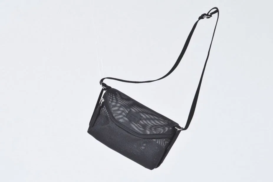 VALOR - Black Mesh