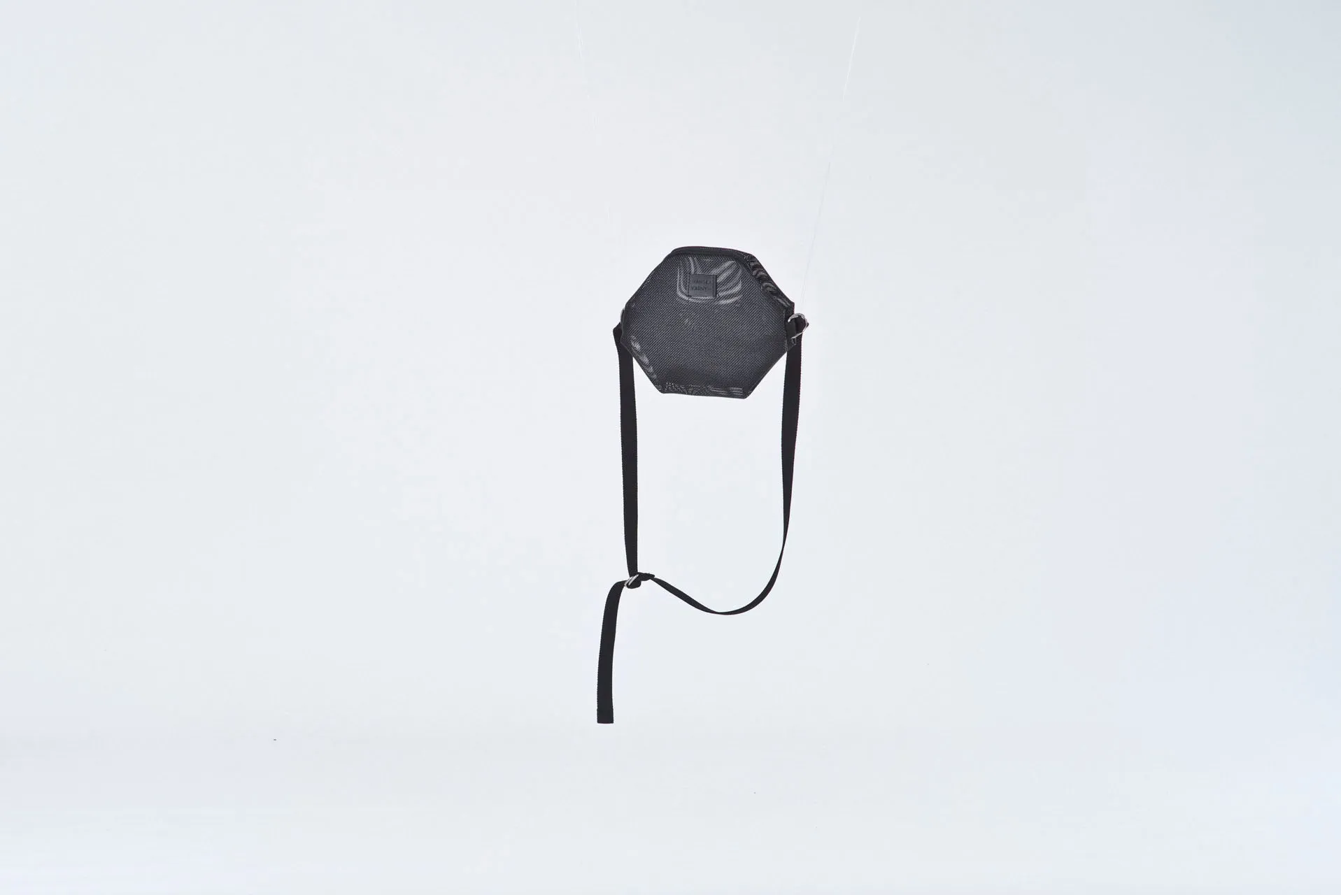VALOR - Black Mesh