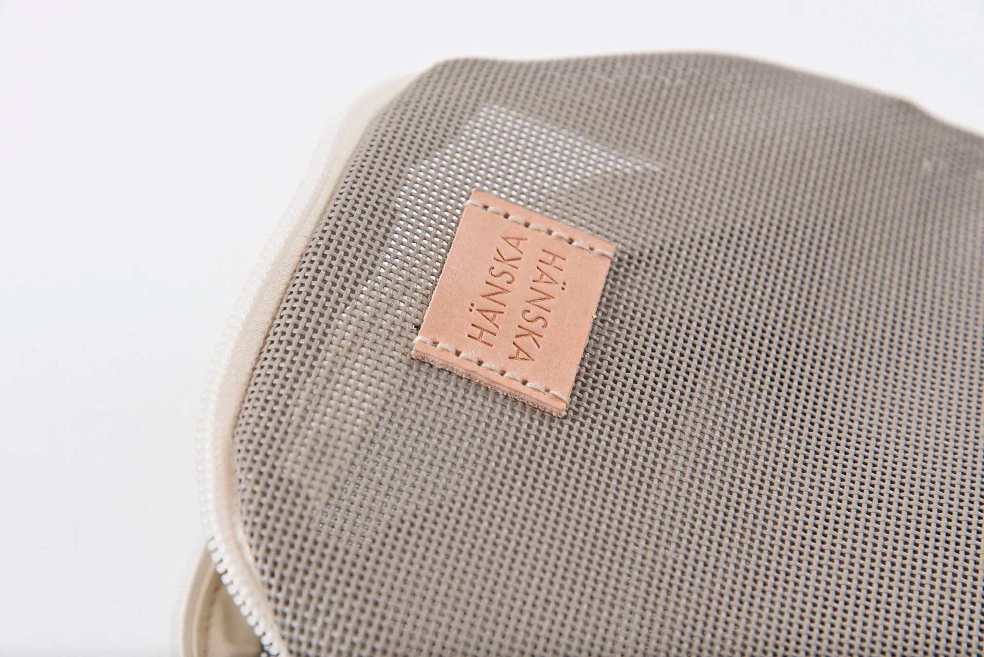 VALOR - Taupe Mesh