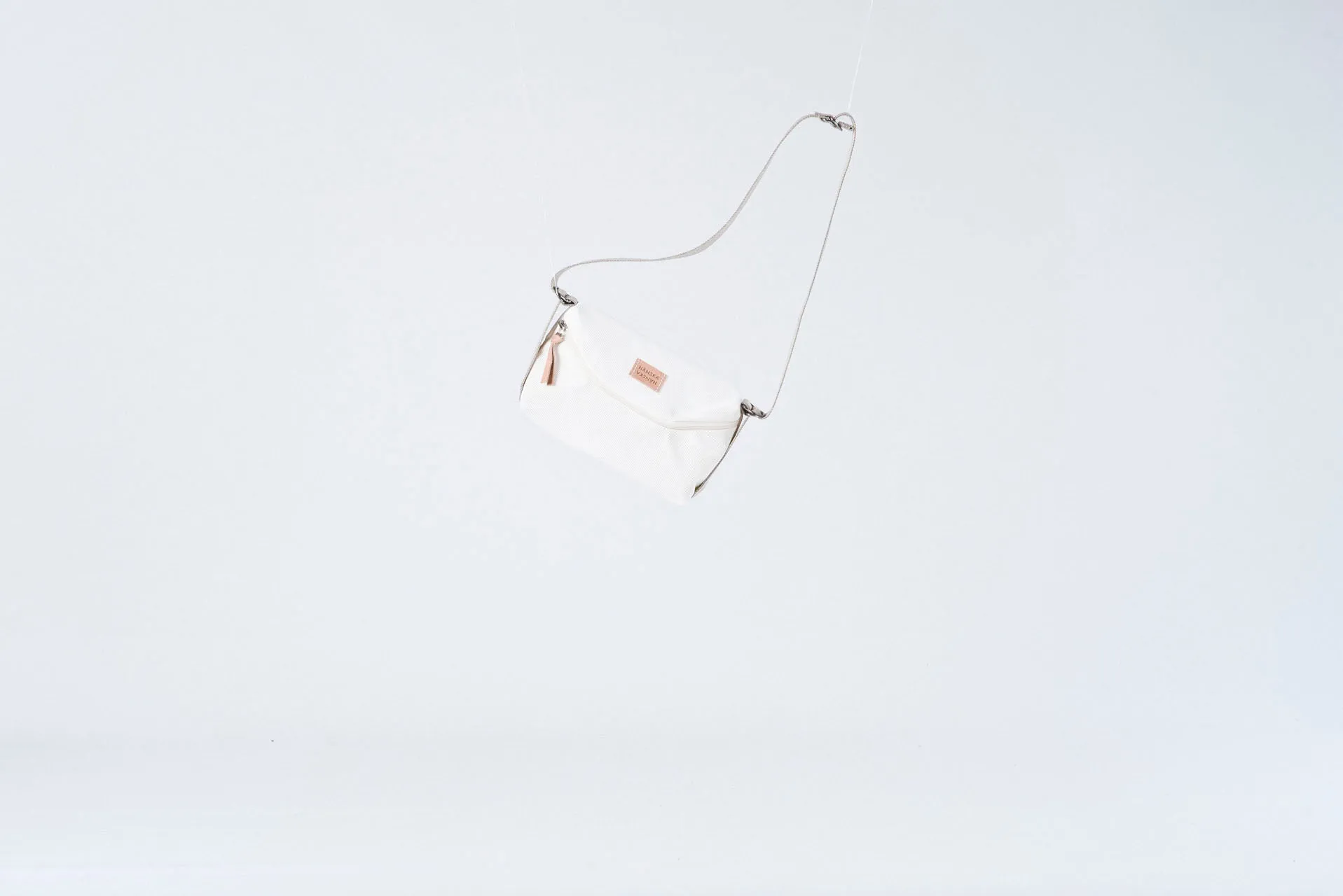 VALOR - White Mesh